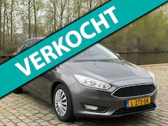 Ford Focus - 1.0 Trend Edition 1e eigenaar start stop zeer netjes airco stoelverwarming parkeer sensor