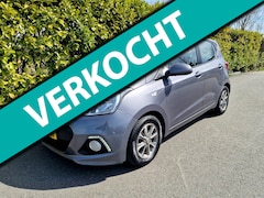 Hyundai i10 - 1.0i St en St verwarming Airco Cr Control Bluetooth