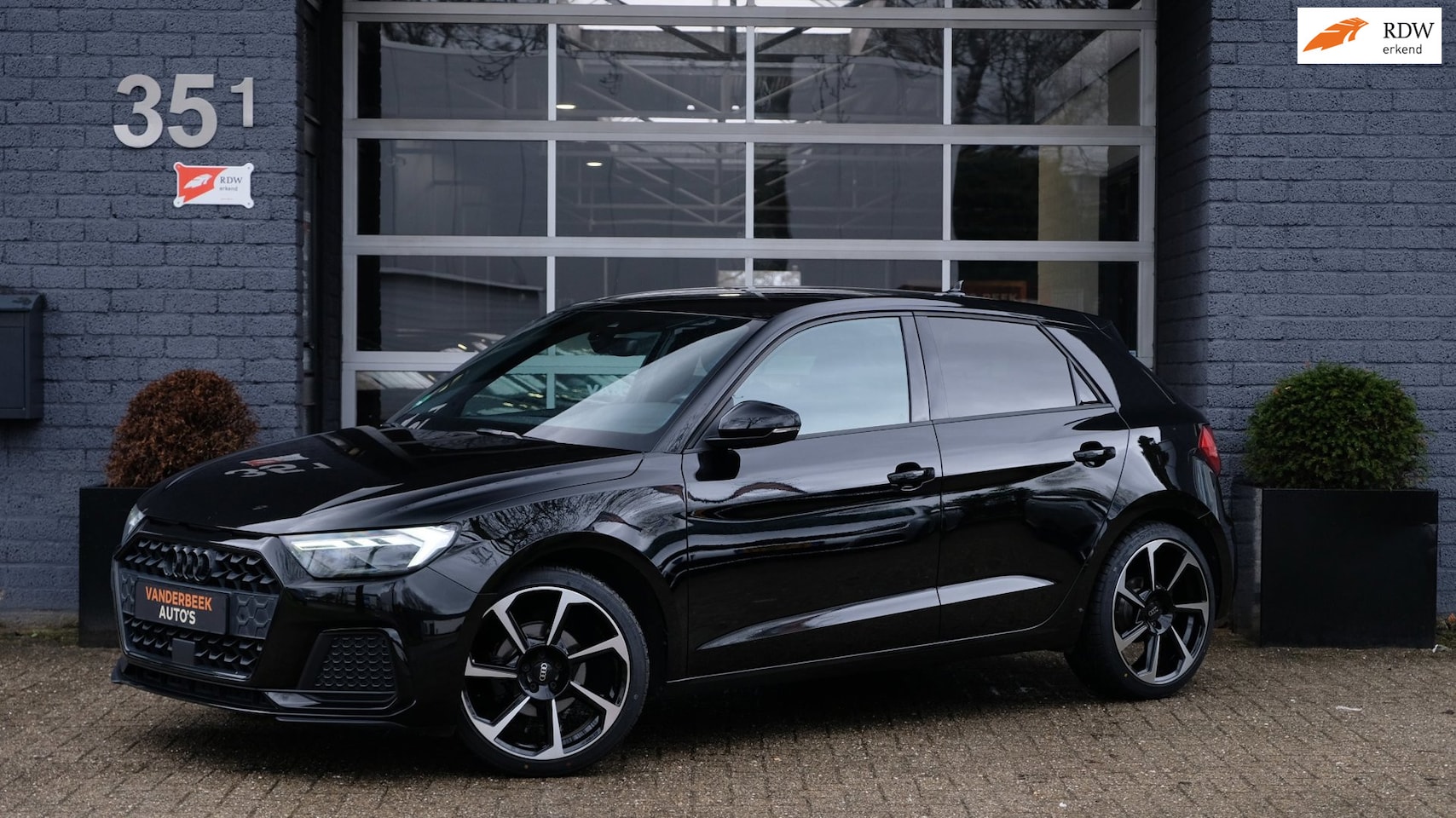 Audi A1 Sportback - 30 TFSI S Line edition one S-Line - AutoWereld.nl