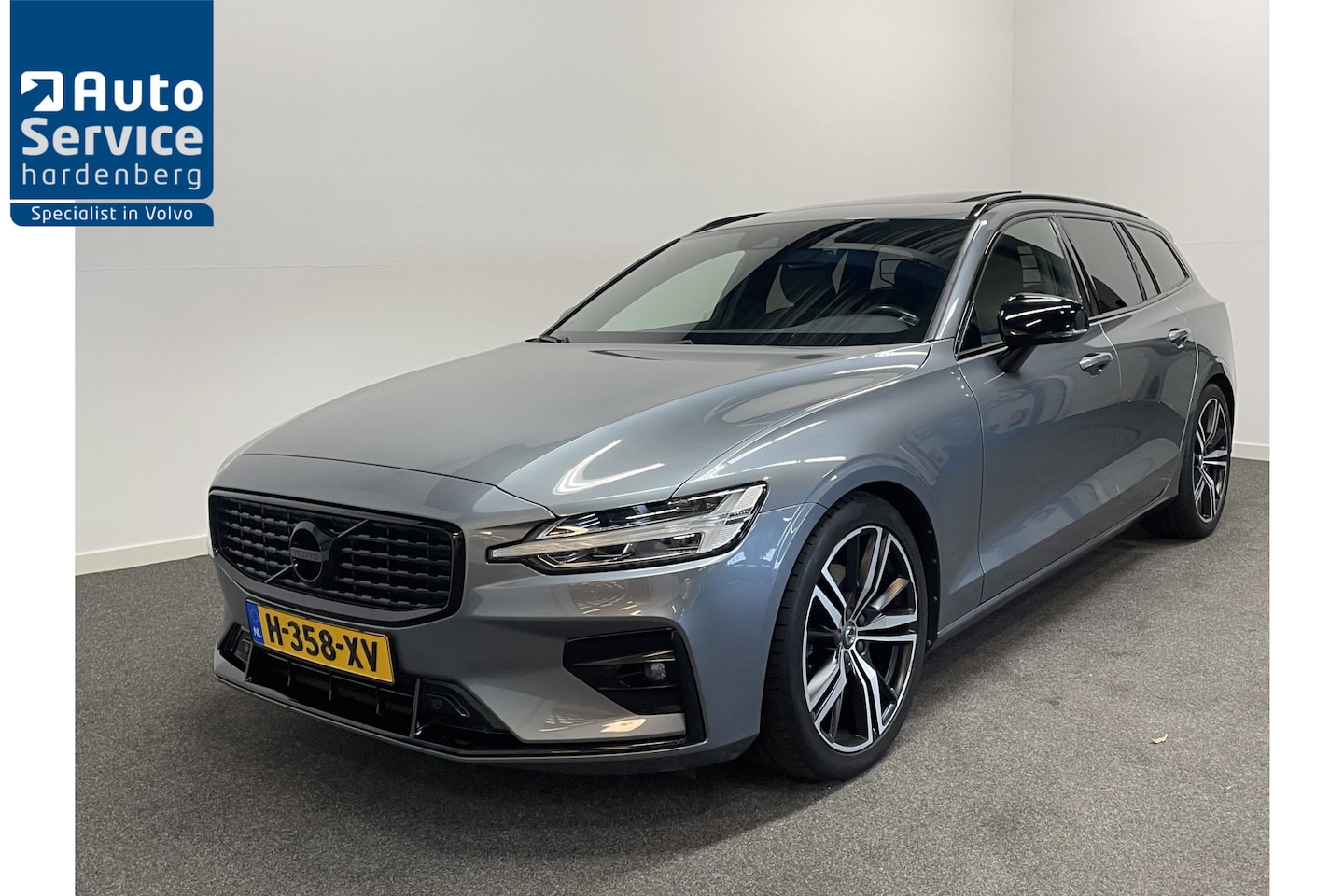 Volvo V60 - 2.0 T4 R-Design 190pk AUT8 Trekhaak 1800kg/ Sunroof/Adapt. Cruise/ Pilot Ass/ Camera/ Stoe - AutoWereld.nl