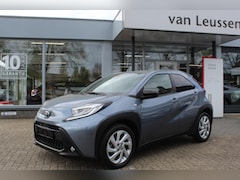 Toyota Aygo X - 5-DEURS CLIMA KEYLESS STOELVERW PARK.SENSOREN V+A CAMERA AD-CRUISE APPLE/ANDROID