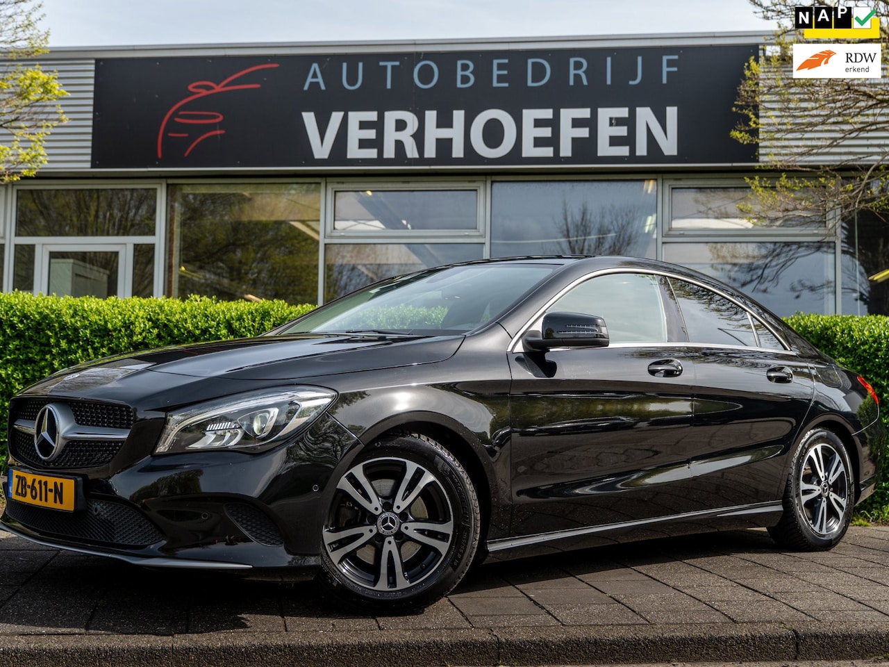 Mercedes-Benz CLA-Klasse - 180 Ambition - PARKEER CAMERA - NAP - ORG NL - AUTOMAAT - CRUISE / CLIMATE CONTR ! - AutoWereld.nl