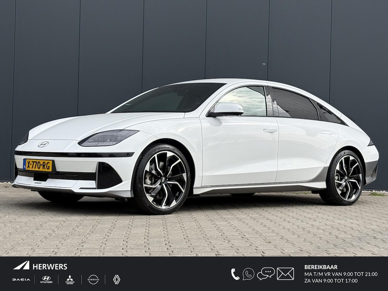 Hyundai IONIQ 6 - Lounge 77.4 kWh / SOH 100% / Origineel NL Auto / 02-2030 Fabrieksgarantie / Stoel-, Stuur - AutoWereld.nl