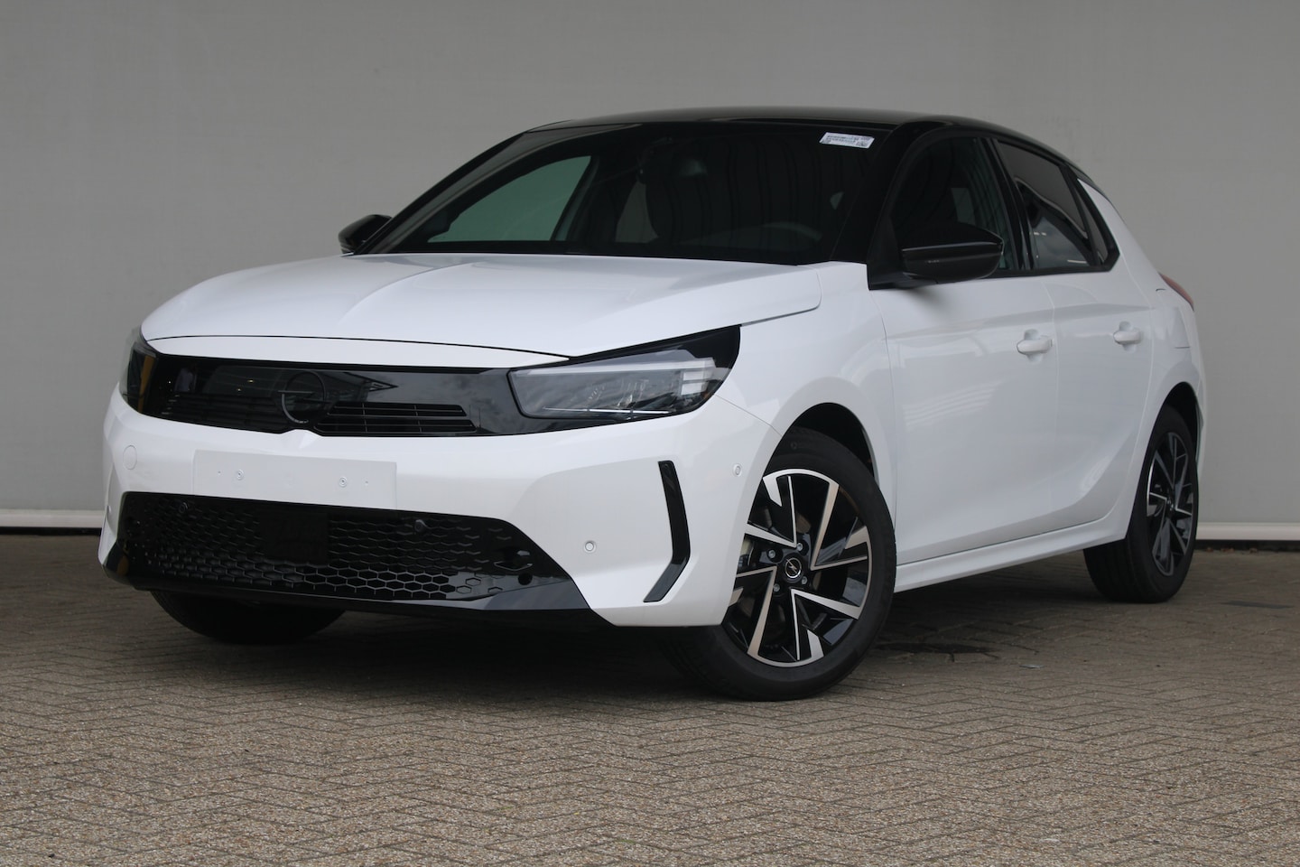 Opel Corsa - GS | Keyless entry | Navigatie | Dode-hoek detectie | Climate control | Draadloze Carplay - AutoWereld.nl