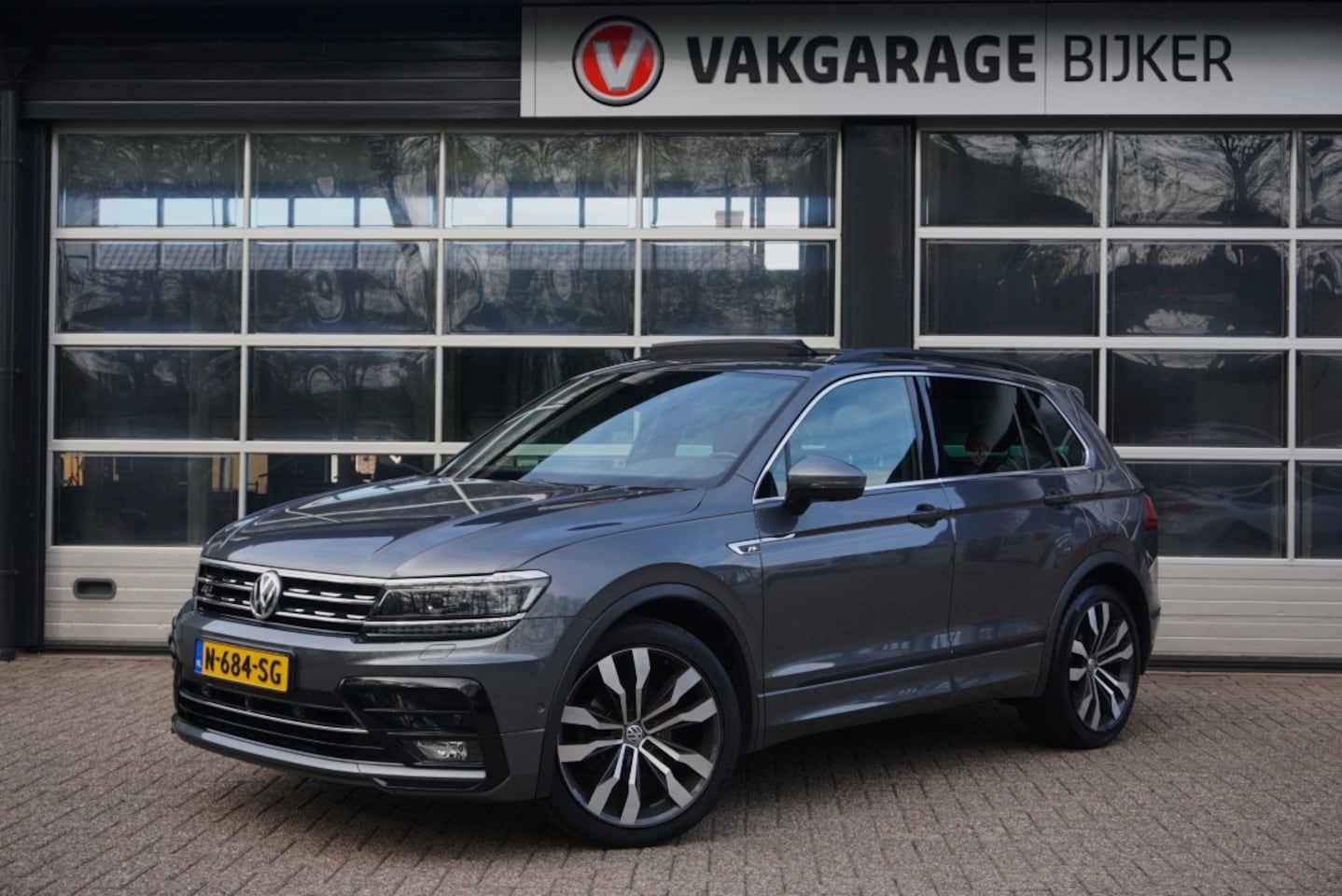 Volkswagen Tiguan - 1.4 TSI ACT Comfortline Business R 1.4 TSI ACT Comfortline Business R - AutoWereld.nl