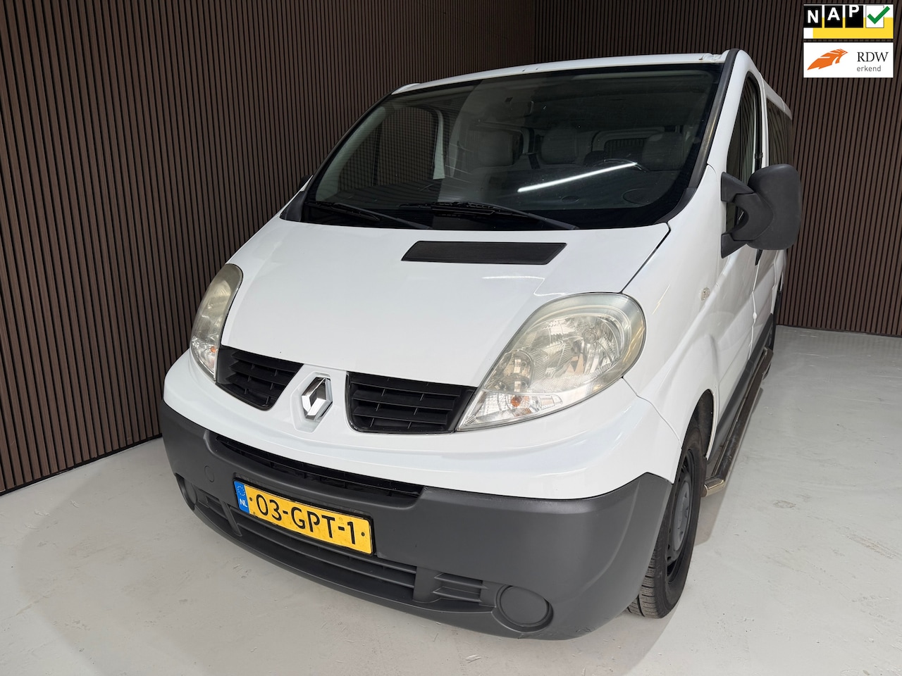 Renault Trafic Passenger - 2.5 dCi T27 L1H1 Authentique MARGE, Zeer lage km stand. - AutoWereld.nl
