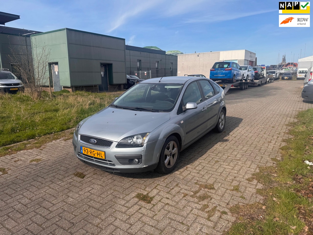 Ford Focus - 1.6-16V First Edition 1.6-16V First Edition - AutoWereld.nl