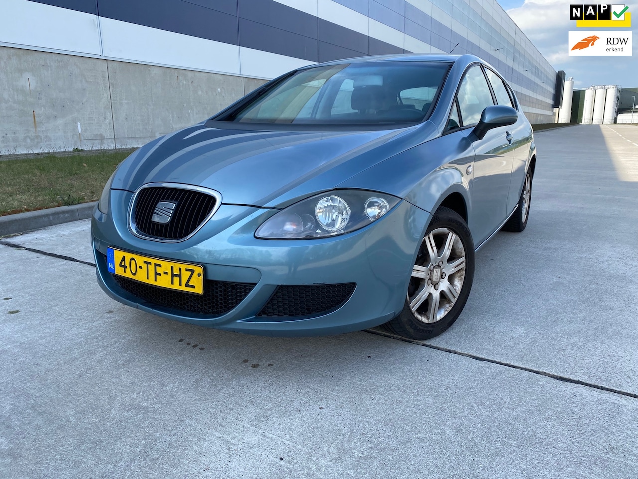 SEAT Leon - 1.6 Reference APK 4-27/NAP/AIRCO/ELEK.RMN - AutoWereld.nl