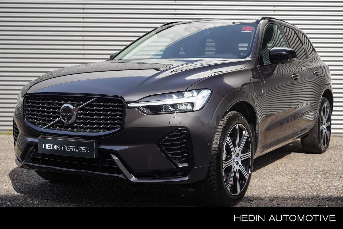 Volvo XC60 - T6 Plug-in hybrid AWD Ultimate Dark | Luchtvering | Nappa met ventilatie | 20 inch | Donke - AutoWereld.nl