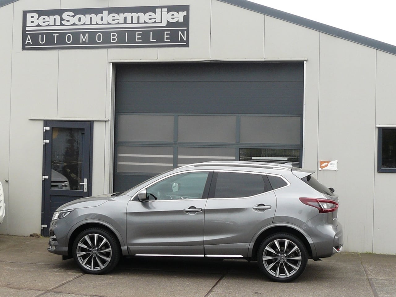 Nissan Qashqai - 1.3 DIG-T Tekna + - AutoWereld.nl