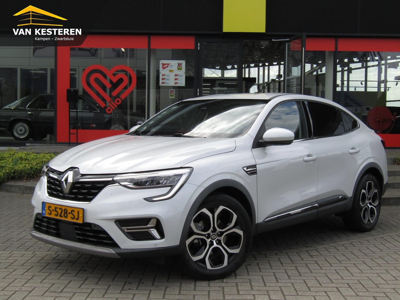 Renault Arkana - 1.6 E-TECH Hybrid 143pk Aut Techno / Trekhaak / Stoelverwarming - AutoWereld.nl