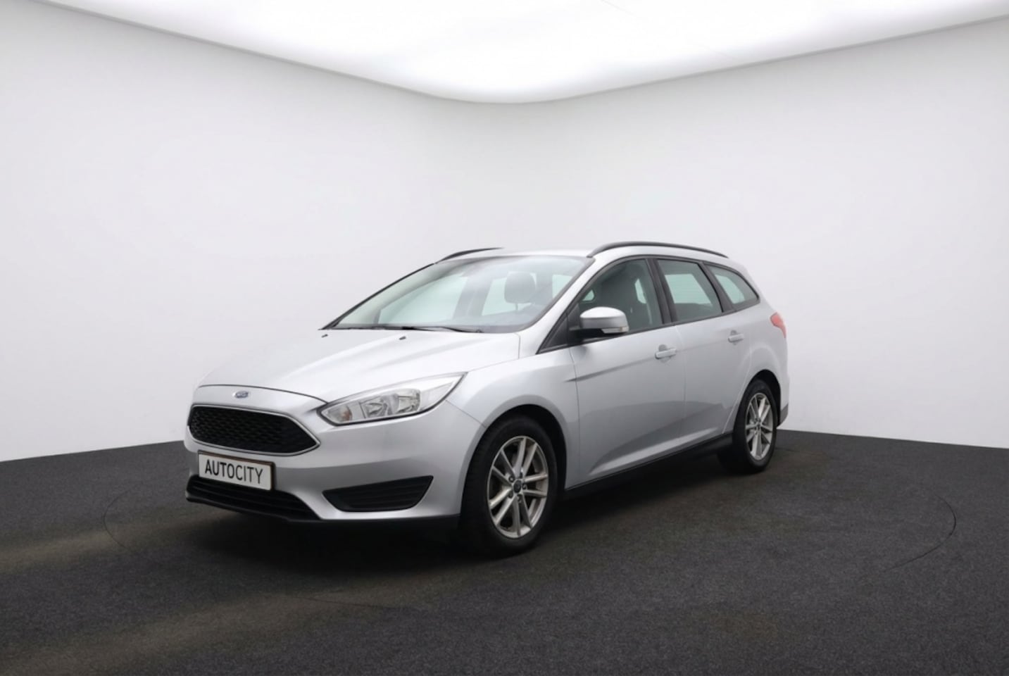 Ford Focus Wagon - 1.0 Trend Edition Trekhaak l Cruise l Navi - AutoWereld.nl