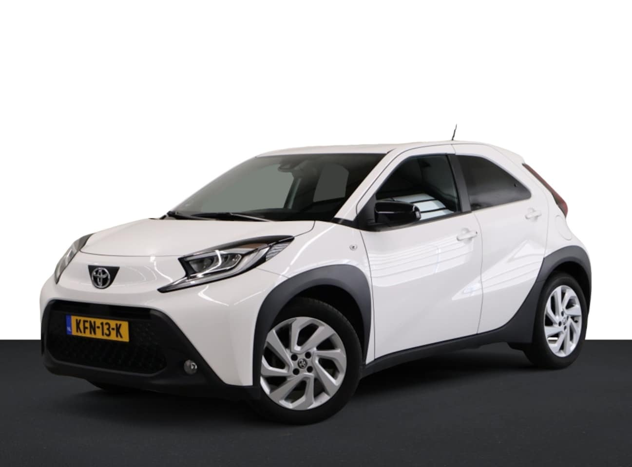 Toyota Aygo X - 1.0 VVT-i MT first 1.0 VVT-i MT first - AutoWereld.nl