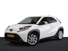 Toyota Aygo X - 1.0 VVT-i MT first