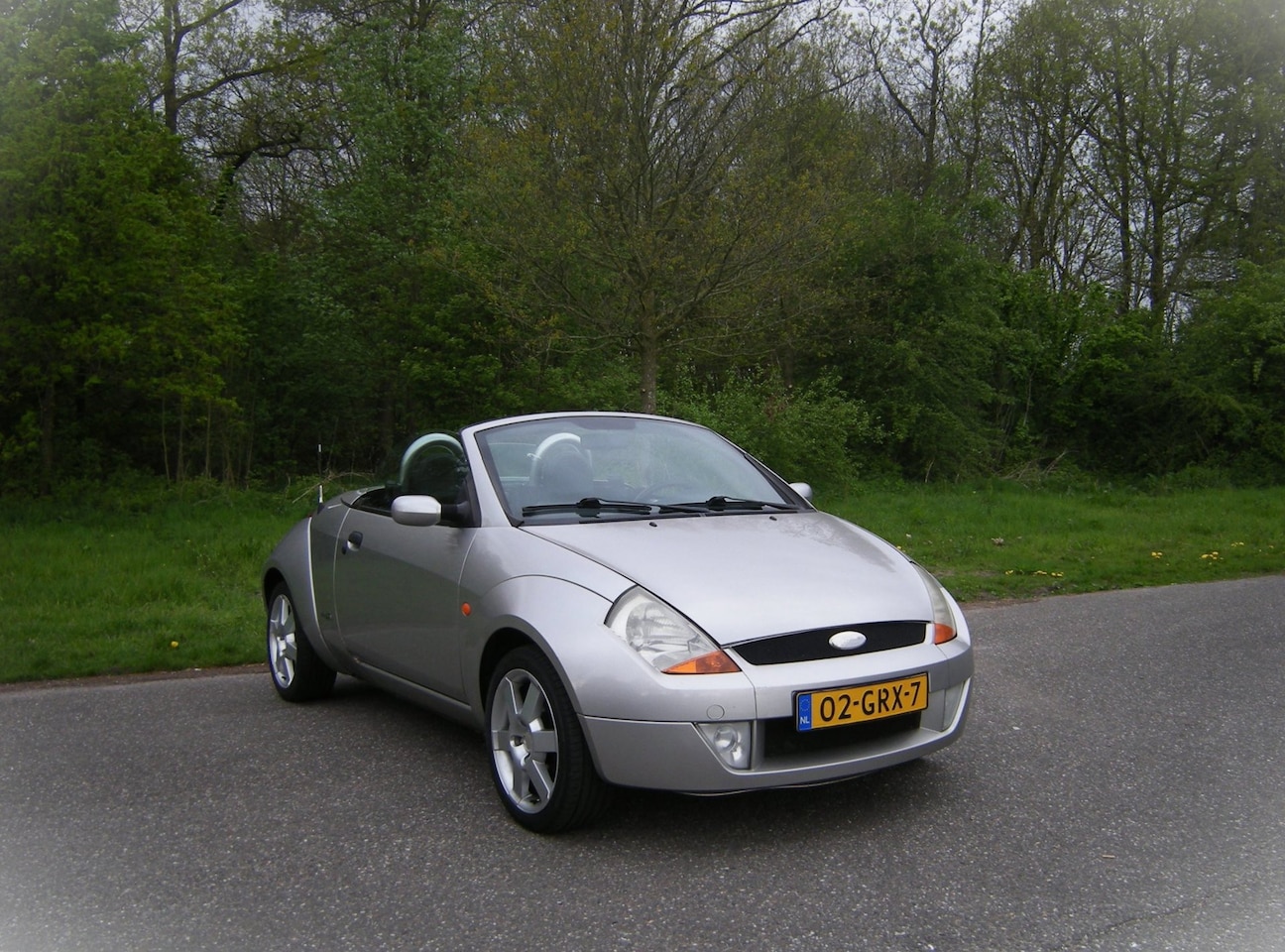Ford Streetka - 1.6 Futura . Cabriolet . airco . leder . stoelverwarming enz - AutoWereld.nl