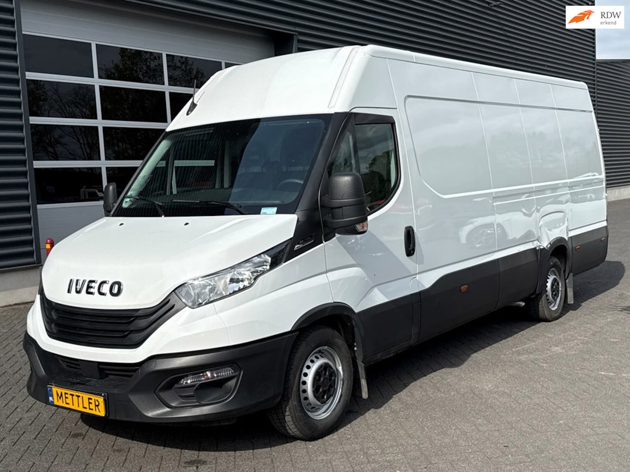 Iveco Daily - 35S16, L4H2, Camera, Trekhaak - AutoWereld.nl