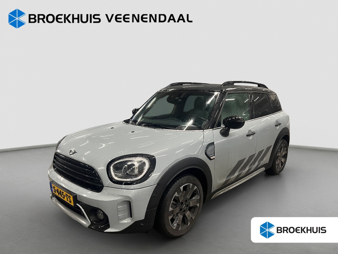 MINI Countryman - Mini 1.5 Cooper John Cooper Works | Adap. Cruise Control | Pano | Camera | Stoelverwarming - AutoWereld.nl