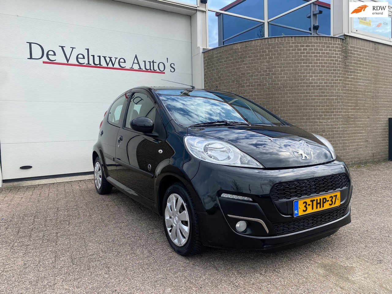 Peugeot 107 - 1.0 Envy|Airco|5-deurs|Zuinig|NL-auto - AutoWereld.nl