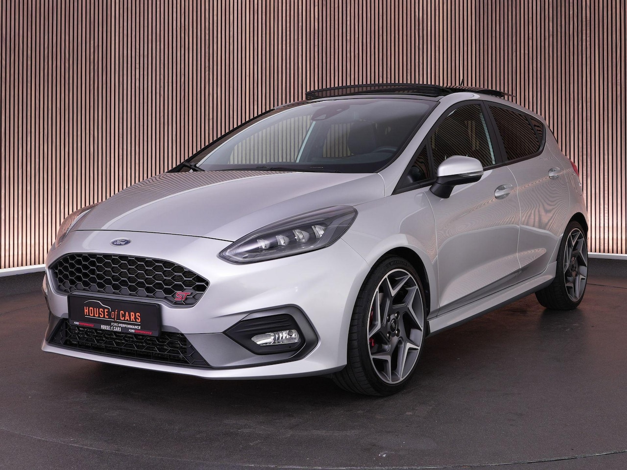 Ford Fiesta - ST-3 1.5 200pk |panoramadak|Bang&Olufsen|Apple Carplay|cruise control|winterpack|LED-kopla - AutoWereld.nl