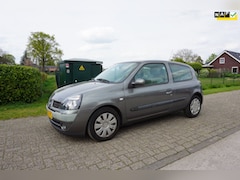 Renault Clio - 1.4-16V Privilège AIRCO