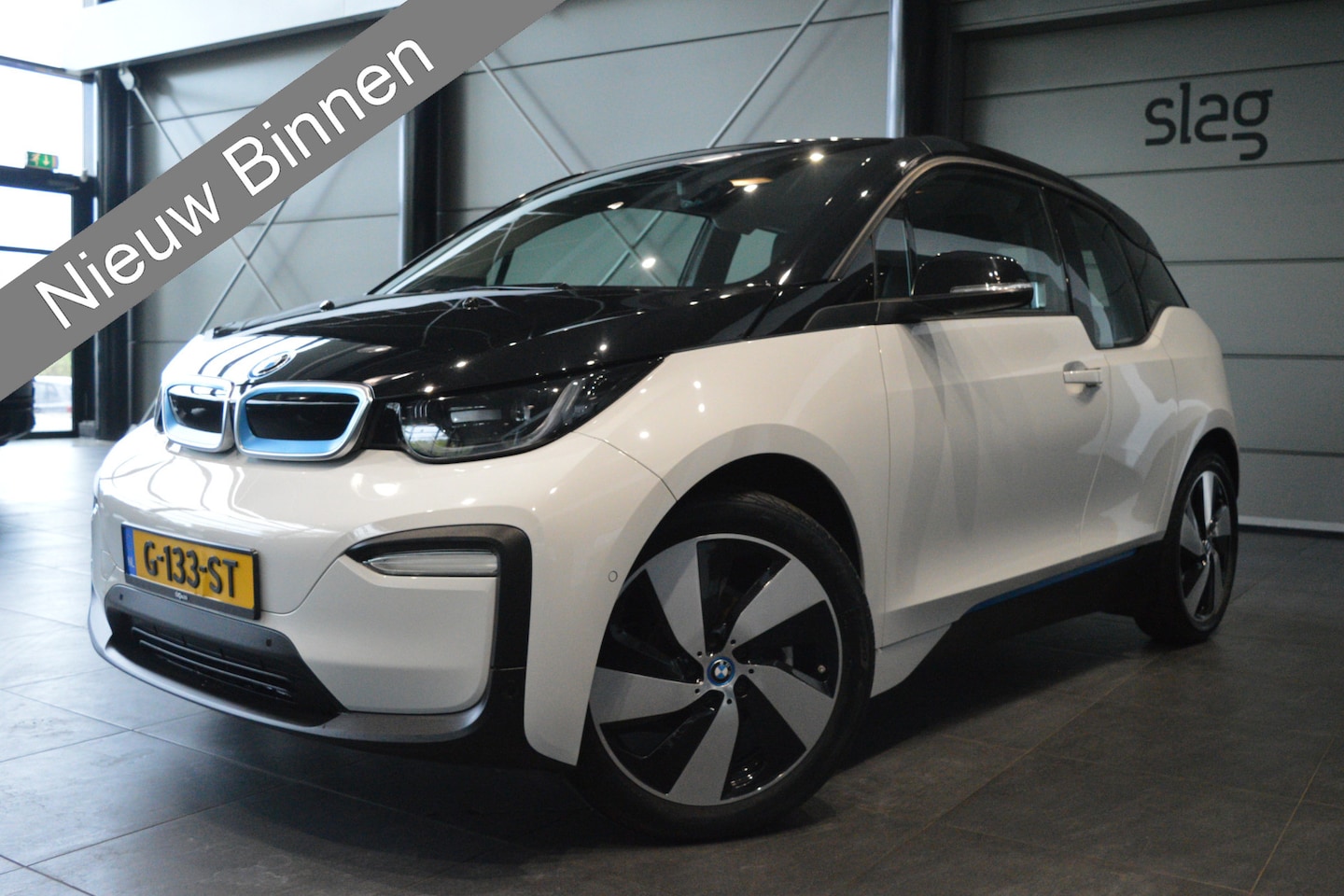 BMW i3 - 120Ah 42 kWh navi clima cruise camera led 19 inch !! - AutoWereld.nl