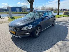 Volvo V60 - 2.0 D4 Momentum