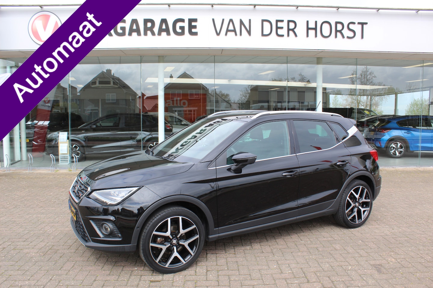 SEAT Arona - 1.0 TSI FR Limited Edition 1.0 TSI FR Limited Edition , Slechts 47107km Climate control , Camera , Trekhaak , Cruise - AutoWereld.nl