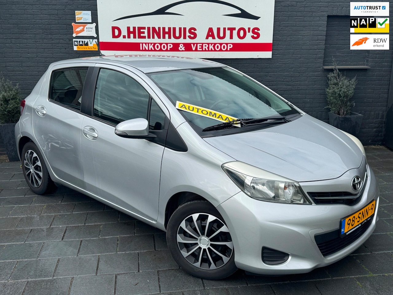 Toyota Yaris - 1.3 VVT-i AUTOMAAT 5DRS AIRCO ( volautomaat ) - AutoWereld.nl