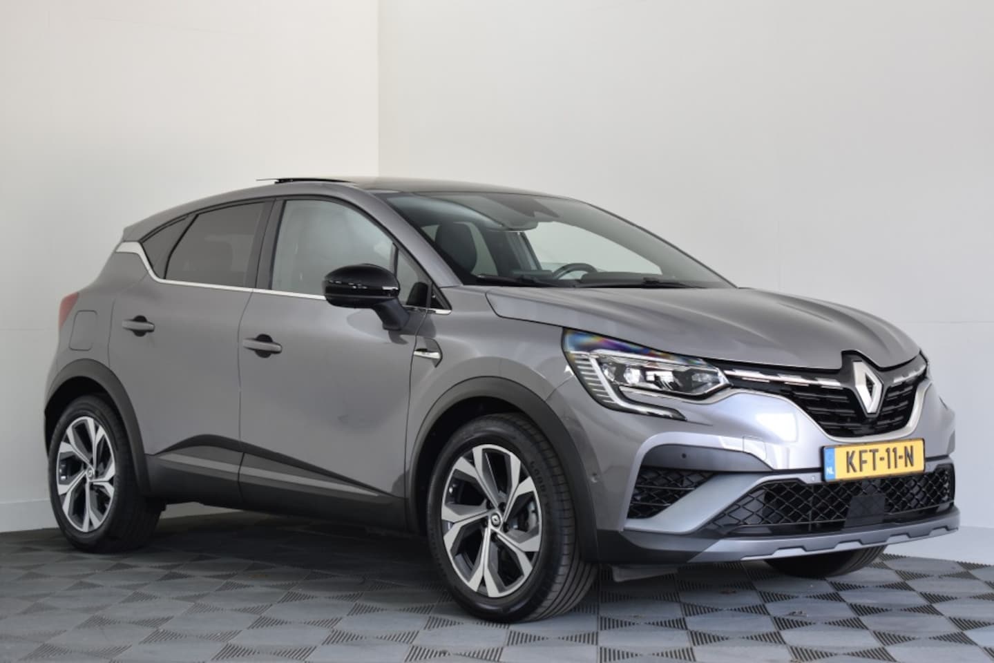 Renault Captur - 1.3 TCE 140PK R.S. LINE 360° Camera - AutoWereld.nl
