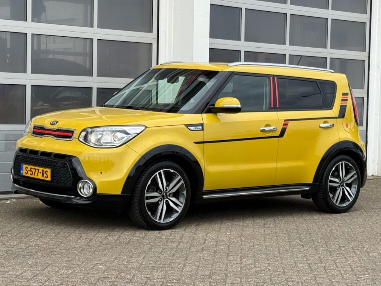 Kia Soul - 1.6 Rhythm 140PK Cruise Camera Trekhaak Rijklaar! - AutoWereld.nl
