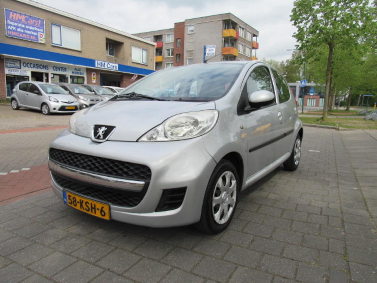 Peugeot 107 - 1.0 12V 68PK 5Drs Airco - AutoWereld.nl