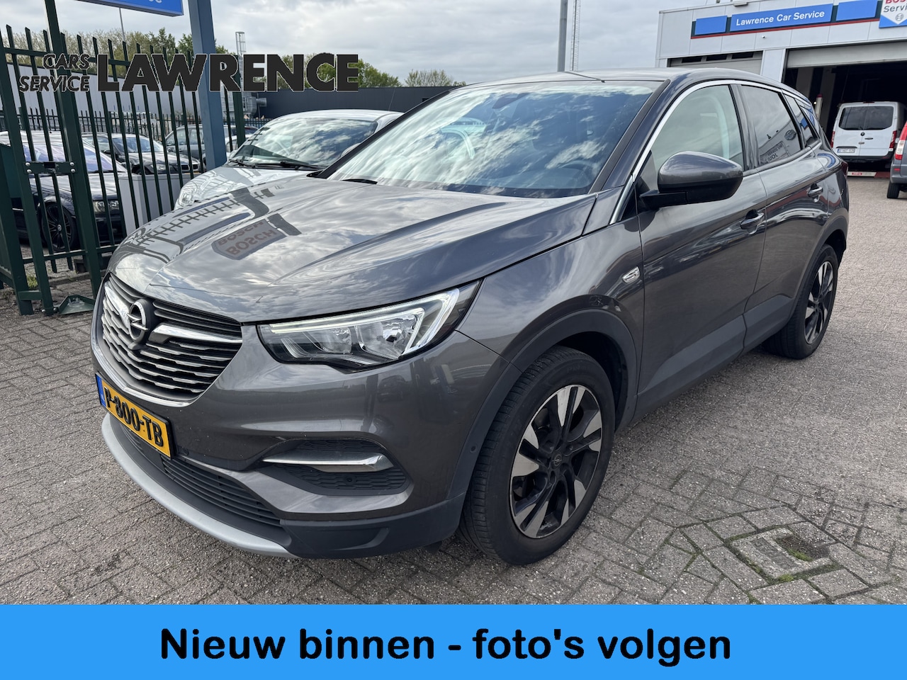 Opel Grandland X - 1.2 Turbo Innovation | Trekhaak | Camera | Apple-Android | Goed onderhouden | % Bovag Occa - AutoWereld.nl