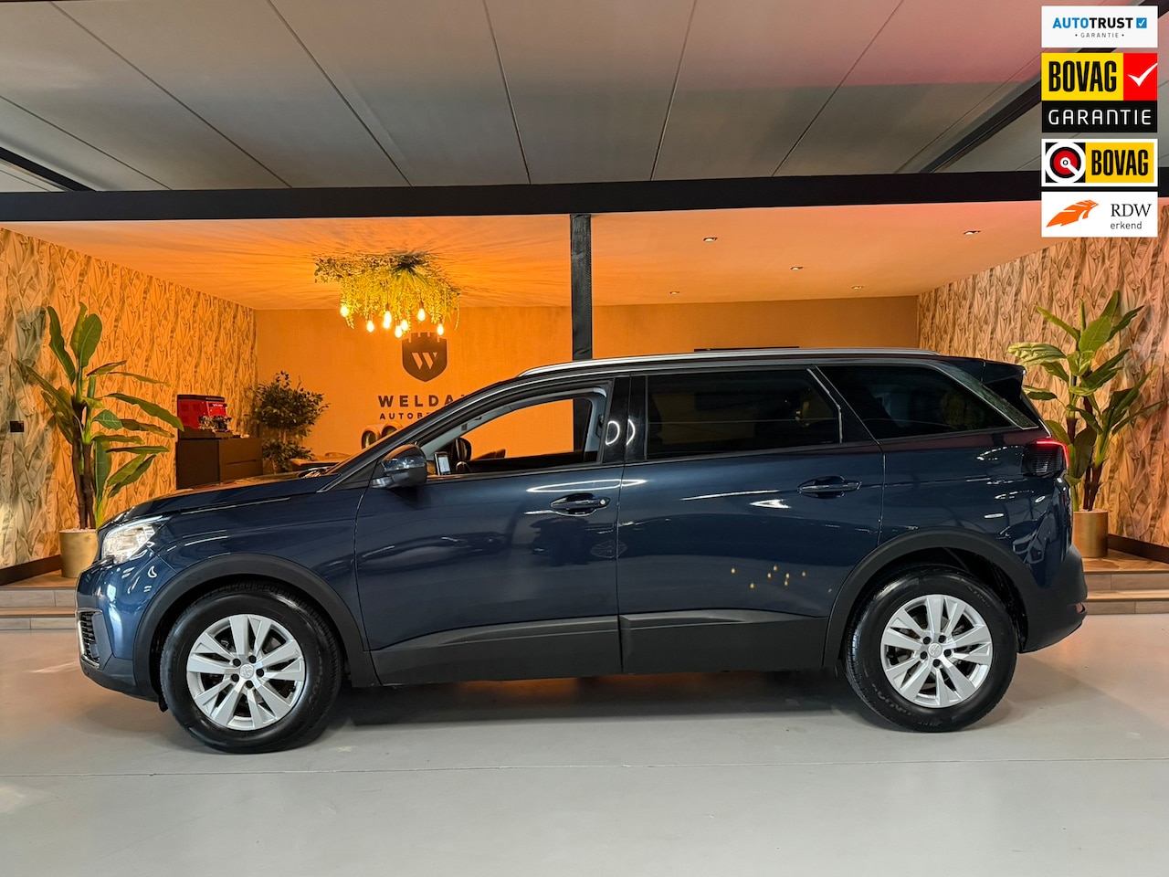 Peugeot 5008 - 1.2 PureTech Allure 7P. Garantie Carplay Cruise Navi Clima Led Lane PDC Rijklaar - AutoWereld.nl