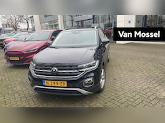 Volkswagen T-Cross - 1.5 TSI Style Business R 150PK |Trekhaak | Camera | Navi | Adap.Cruise | ecc |