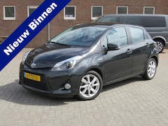 Toyota Yaris - 1.5 Full Hybrid Dynamic Automaat * Rijklaarprijs incl. garantie * Cruise control * Camera