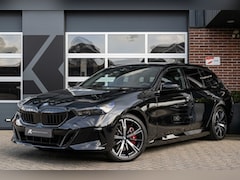 BMW 5-serie Touring - 550e xDrive M Sport Pro | Panorama | Harman/Kardon | Driving Ass. Plus | Trekhaak | 4-Wiel