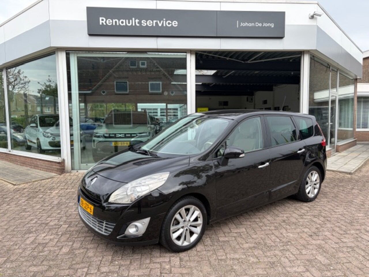 Renault Grand Scénic - 1.4 TCE 130 PRIVILEGE 5P - AutoWereld.nl
