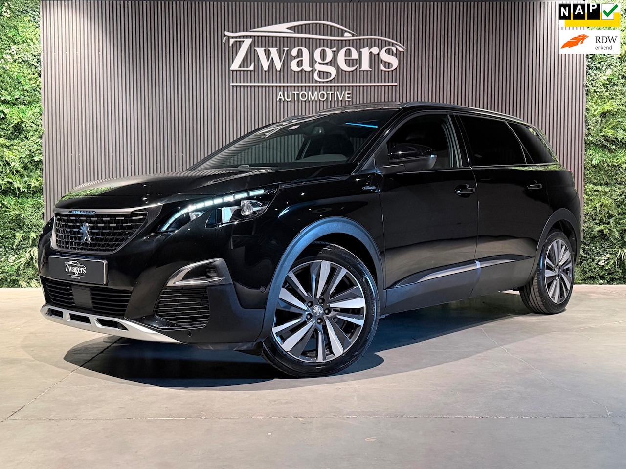 Peugeot 5008 - 1.2 PureTech GT-Line | Pano | Massage | Leder | Garantie - AutoWereld.nl