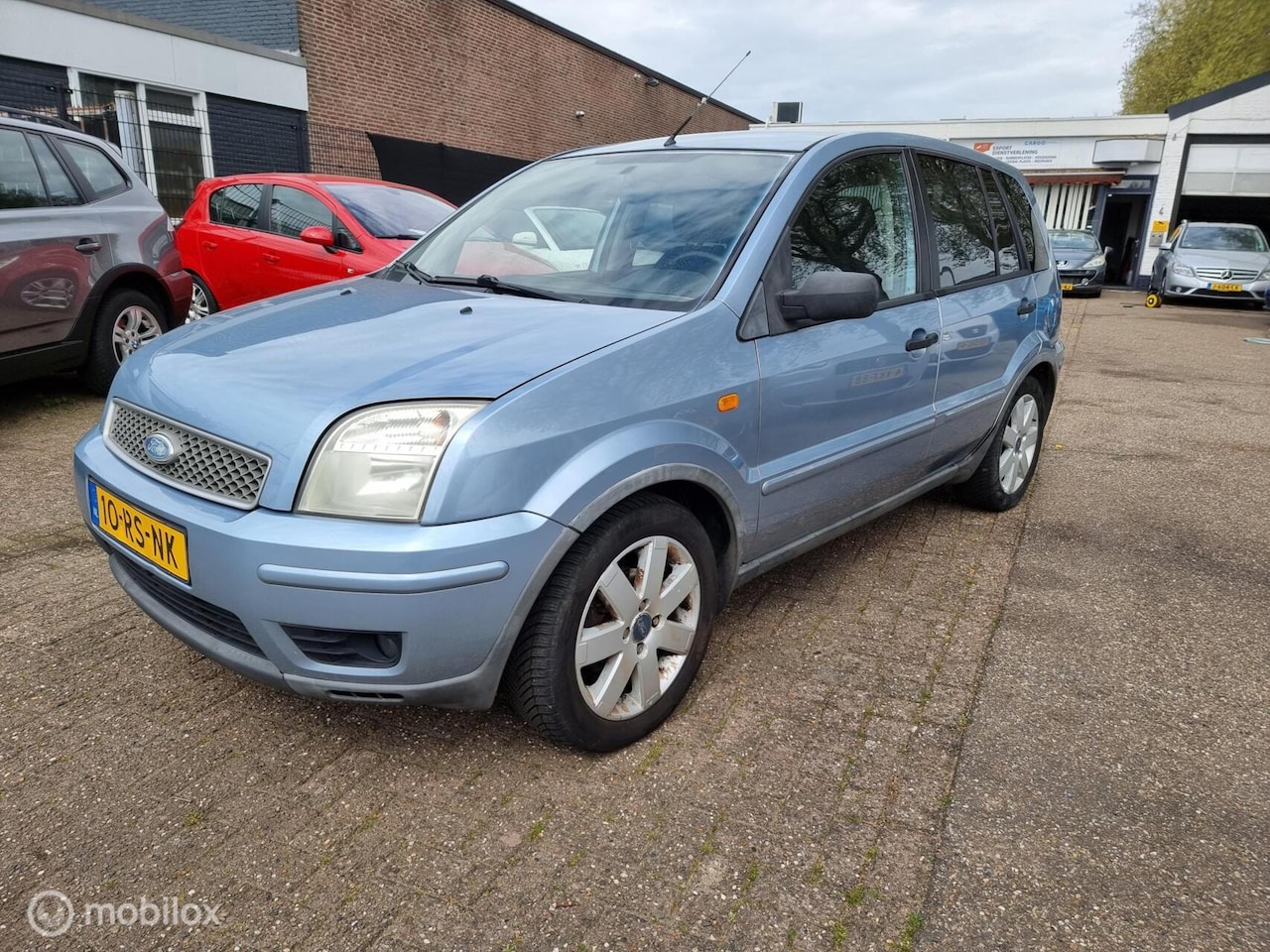 Ford Fusion - 1.6-16V Futura. Lage kilometerstand. - AutoWereld.nl