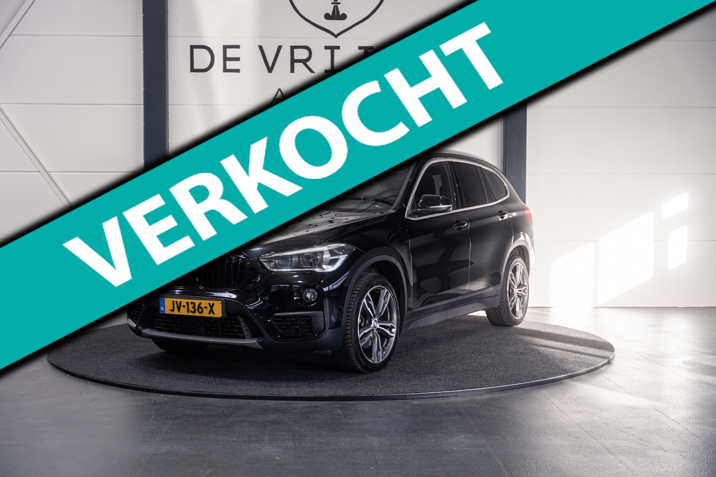 BMW X1 - SDrive20i Centennial High Executive VOL! PANO HUD - AutoWereld.nl