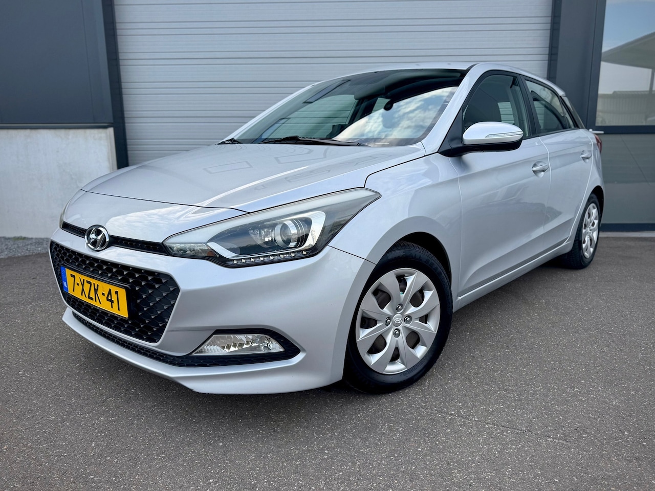 Hyundai i20 - 1.2 HP i-Motion / Cruise / Park sens - AutoWereld.nl