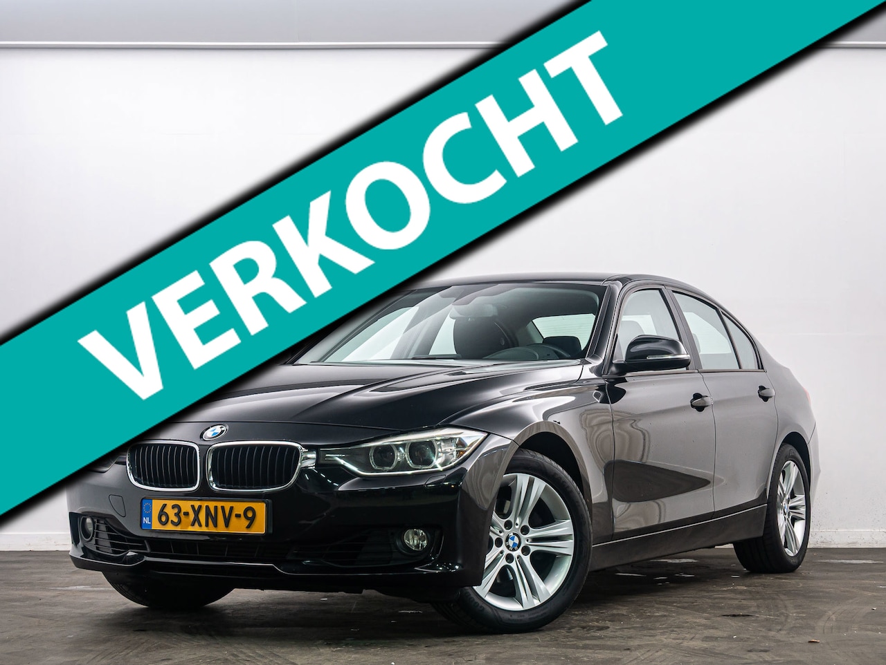 BMW 3-serie - 320i High Executive Automaat/Grote Navi/Xenon - AutoWereld.nl