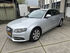 Audi A4 Limousine - 1.8 TFSI Sedan zilver leer