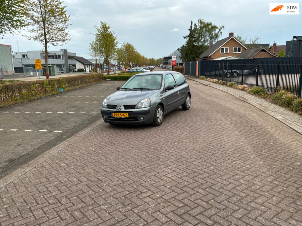 Renault Clio - 1.2-16V Dynamique automaat - AutoWereld.nl