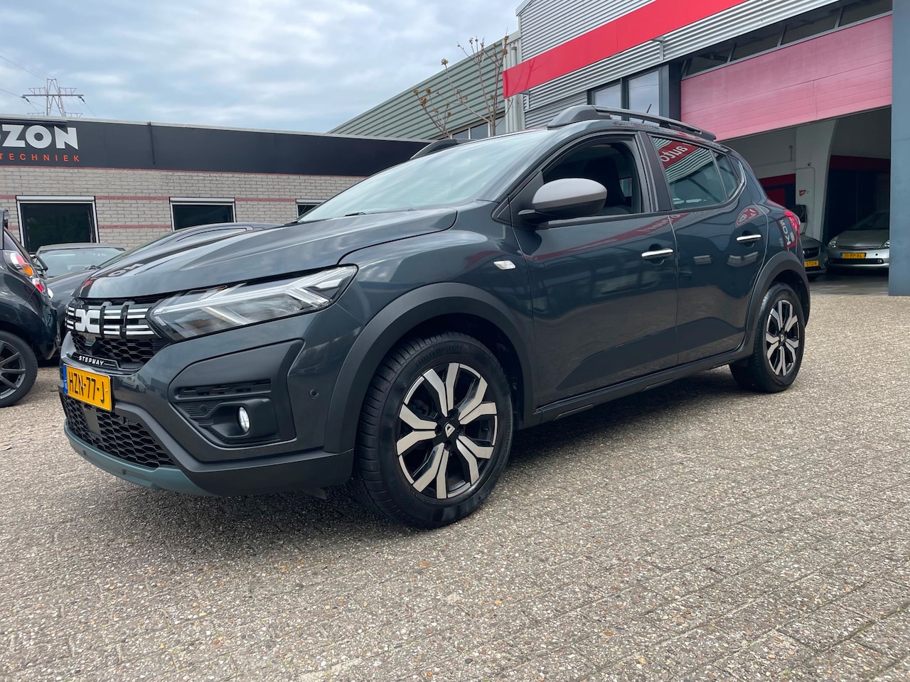 Dacia Sandero Stepway - 1.0 TCe 90 Comfort automaat vol opties - AutoWereld.nl