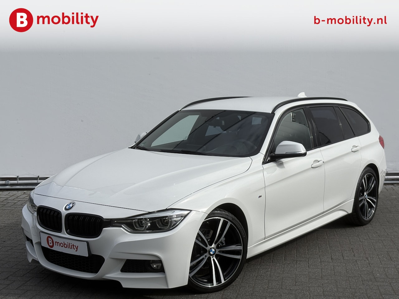 BMW 3-serie Touring - 320i High Executive M-Sport Trekhaak Apple CarPlay | Cruise Control | Leer | LED | Stoelve - AutoWereld.nl
