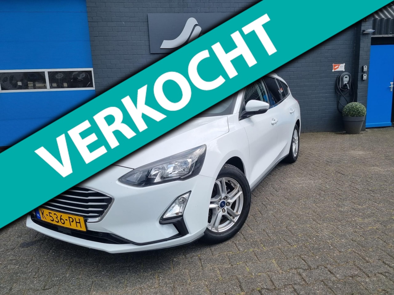 Ford Focus Wagon - 1.0 EcoBoost Hybrid Trend Edition Business 1.0 EcoBoost Hybrid Trend Edition Business, trekhaak - AutoWereld.nl