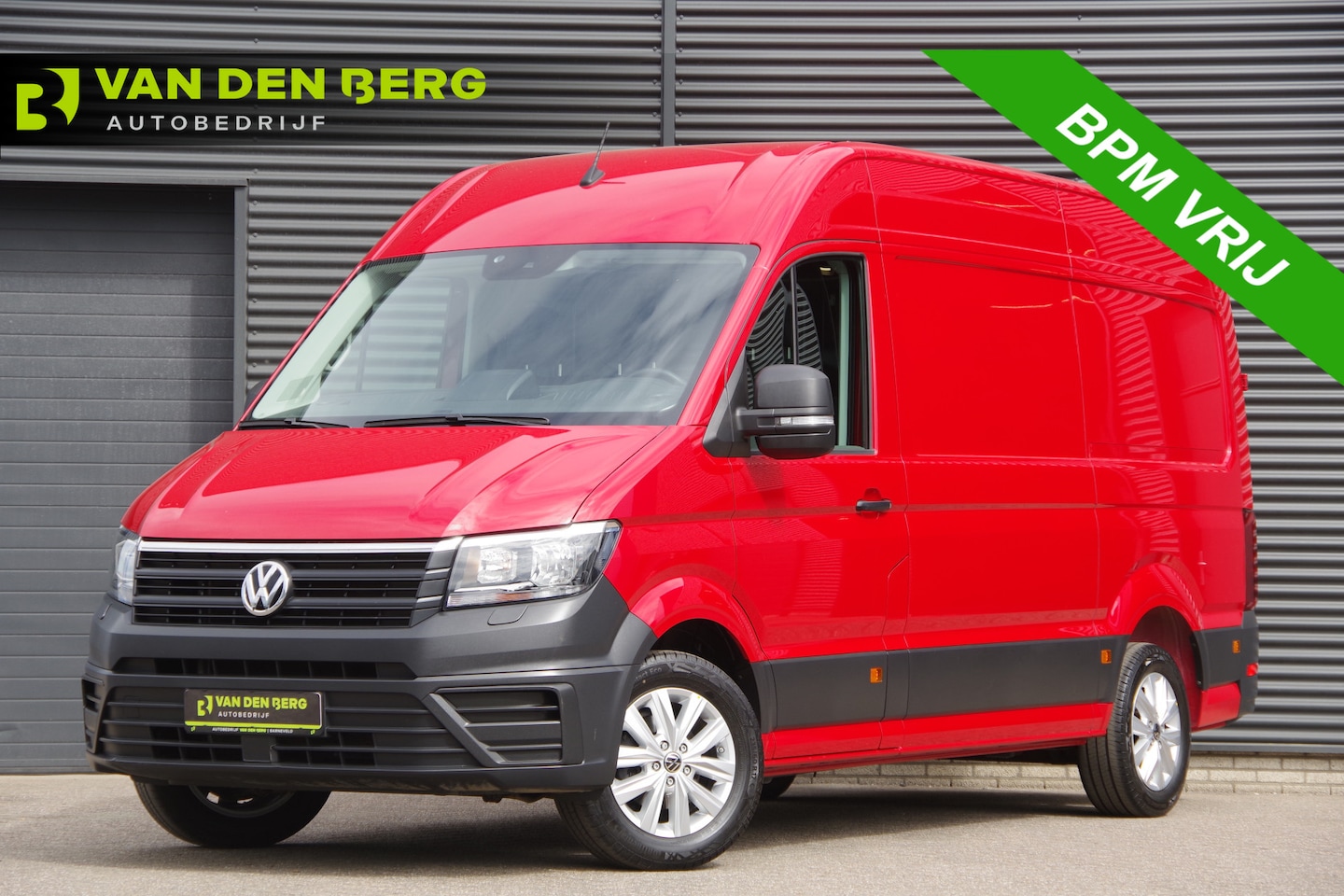 Volkswagen Crafter - 35 2.0 TDI L3H3 3-ZITS, 177PK, TREKHAAK, CAMERA, ADAPT. CRUISE, VOORRUIT VERWARMING, CARPL - AutoWereld.nl