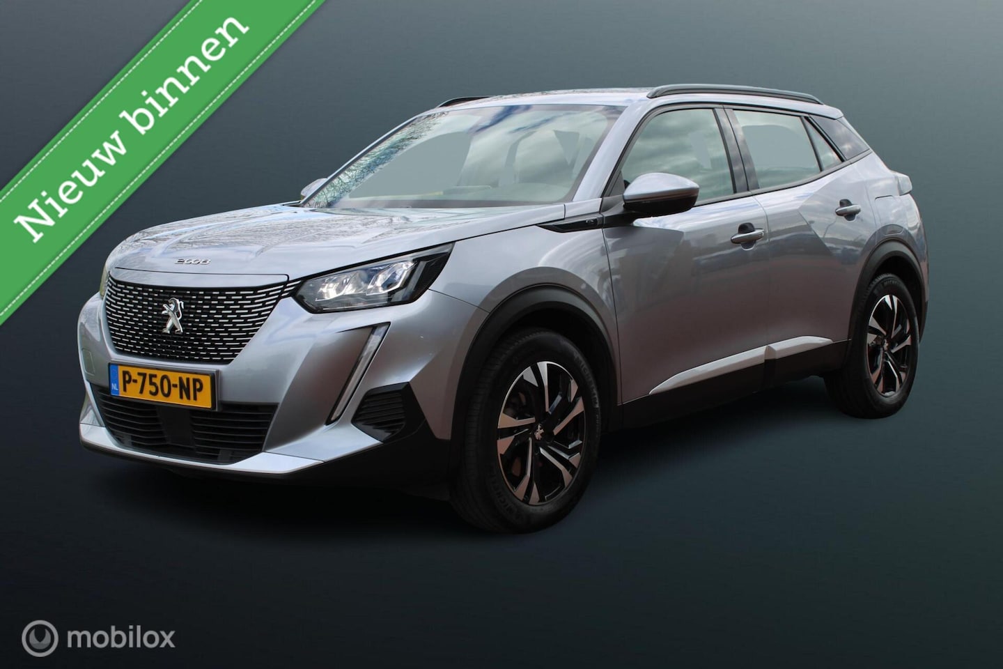 Peugeot e-2008 - EV Allure 50 kWh EV Allure 50 kWh, PDC voor/achter + Camera, App Connect, Clima, Navi, Cruise, 17 inch Lmv. - AutoWereld.nl