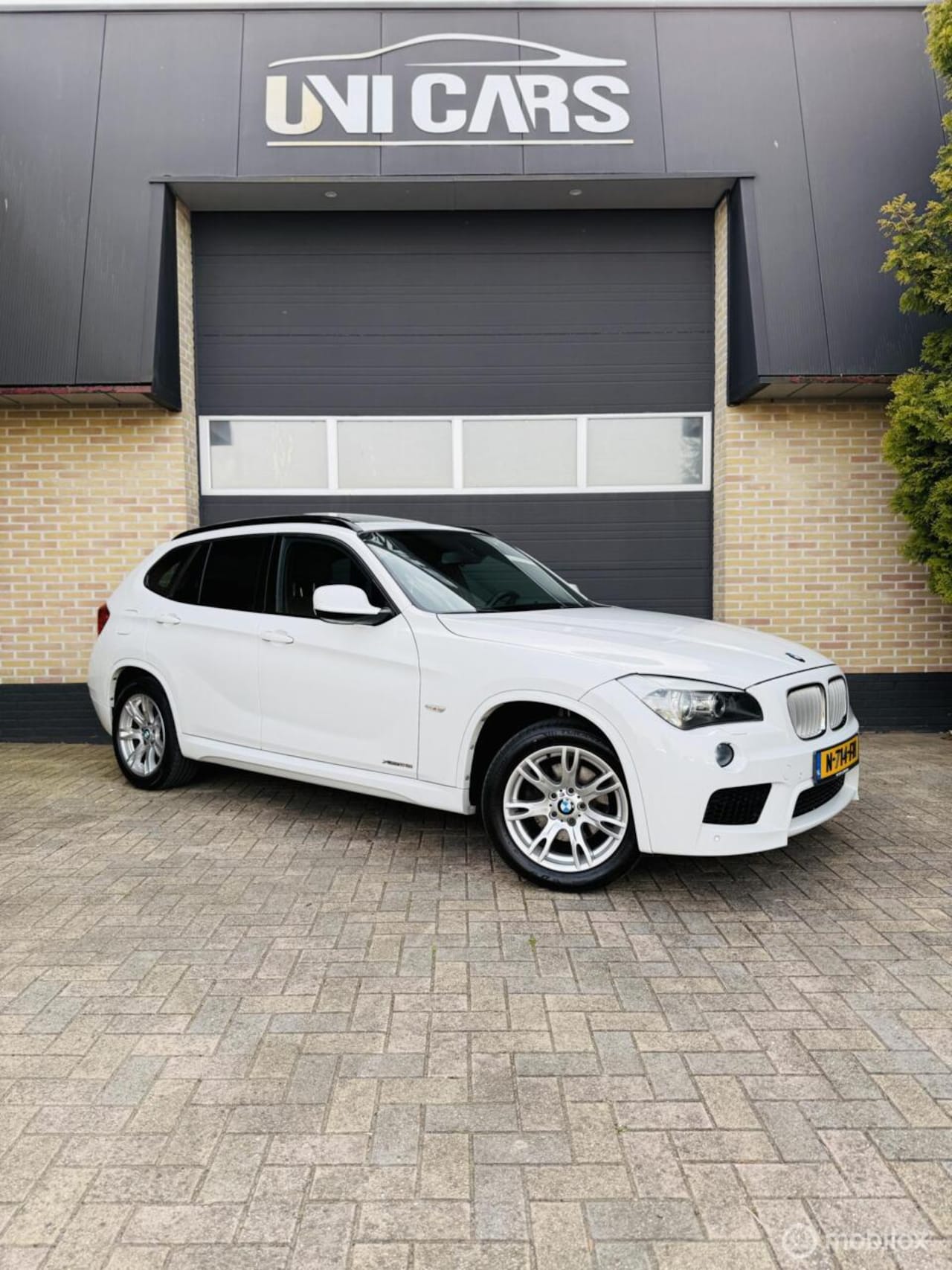 BMW X1 - xDrive28i 245PK High Executive|M Sport||Alcantara|Dak - AutoWereld.nl
